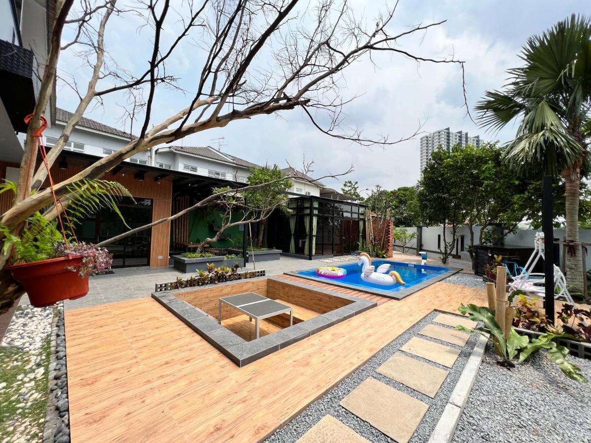 The Uniique Haus - Johor 1St Staycation Water Dining Experience Johor Bahru Exterior photo